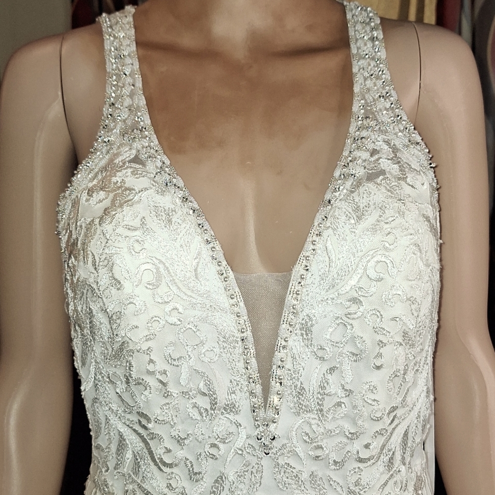 OJO #1728 size US 10 Flawlessly Beautiful